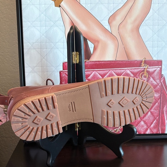 Toms Brown Lace Up Leather Boots - Picture 2 of 5